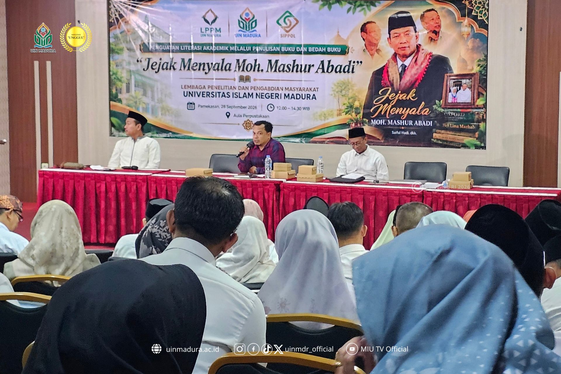 Abadikan Jejak Akademik Moh. Mashur Abadi, UIN Madura Perkuat Literasi melalui Penulisan dan Bedah Buku