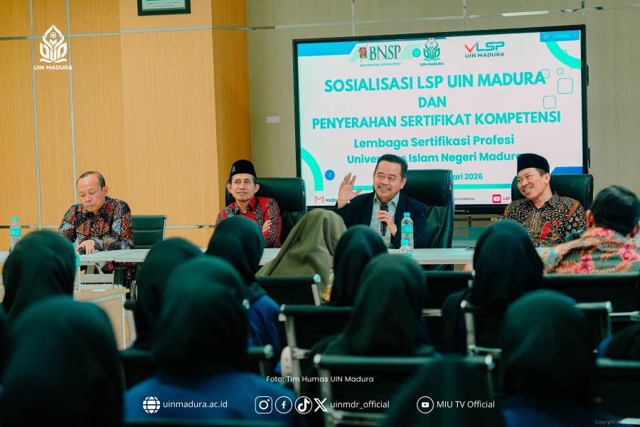 LSP UIN Madura Serahkan 45 Sertifikat Kompetensi, Rektor Tegaskan Peran Strategis dalam Daya Saing Lulusan