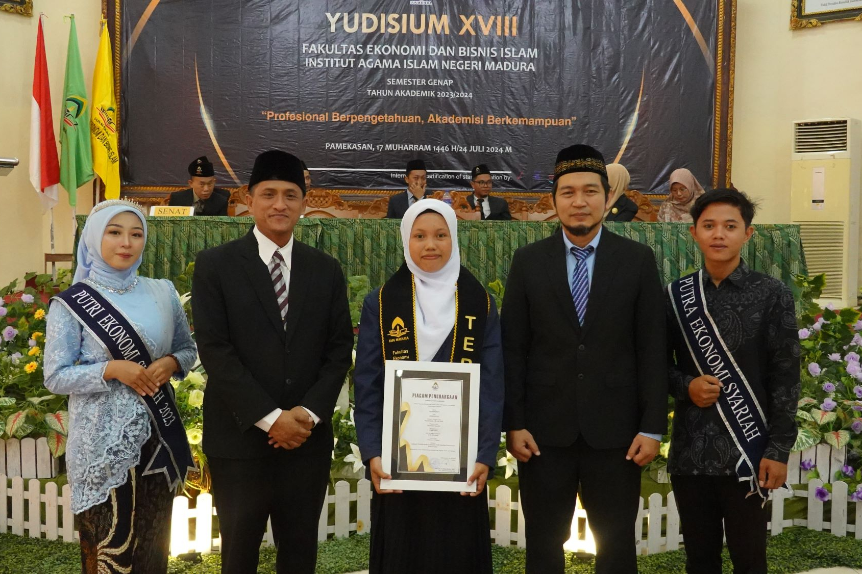 Yudisium XVIII FEBI IAIN Madura: "Profesional Berpengetahuan, Akademisi Berkemampuan"